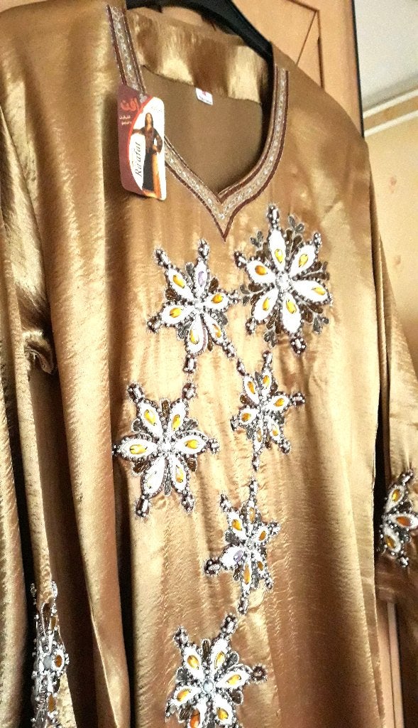 Bruingoude arabische jurk met steentjes - Mt 46, Kleding | Dames, Overige kleuren, Arabische jurk, Maat 46/48 (XL) of groter, Nieuw
