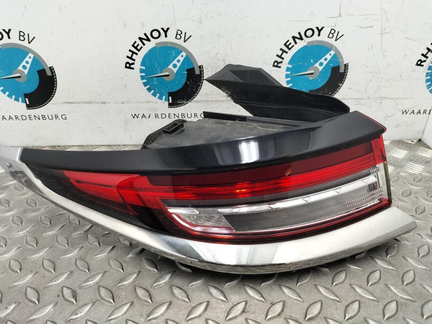 CITROEN DS3 CROSSBACK D34  ACHTERLICHT L 2020, Ophalen of Verzenden, Gebruikt, Stiba lid