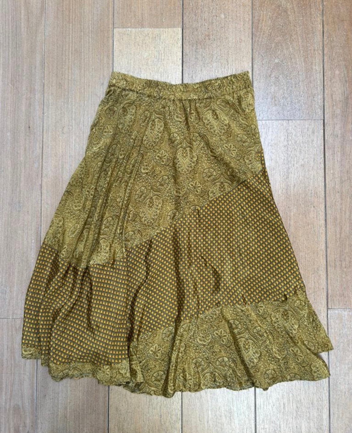 Sissel Edelbo rok en nog veel meer moois GARAGESALE 6 SEPT, Ophalen, Nieuw, Maat 36 (S), Goud