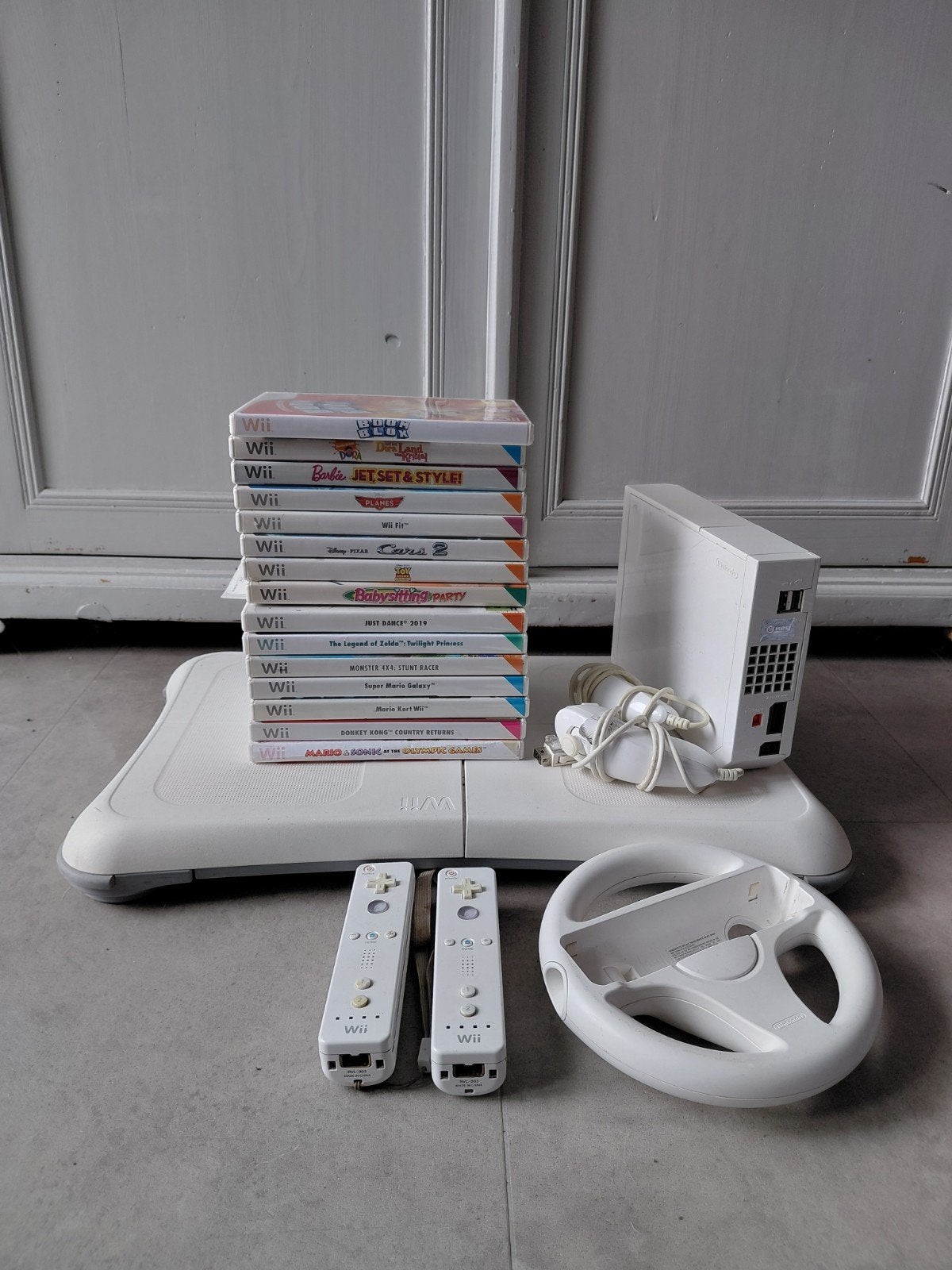Wii Console Bundel met Balance Board, 2 Controllers en Games, Spelcomputers en Games, Spelcomputers | Nintendo Wii, Ophalen, Gebruikt
