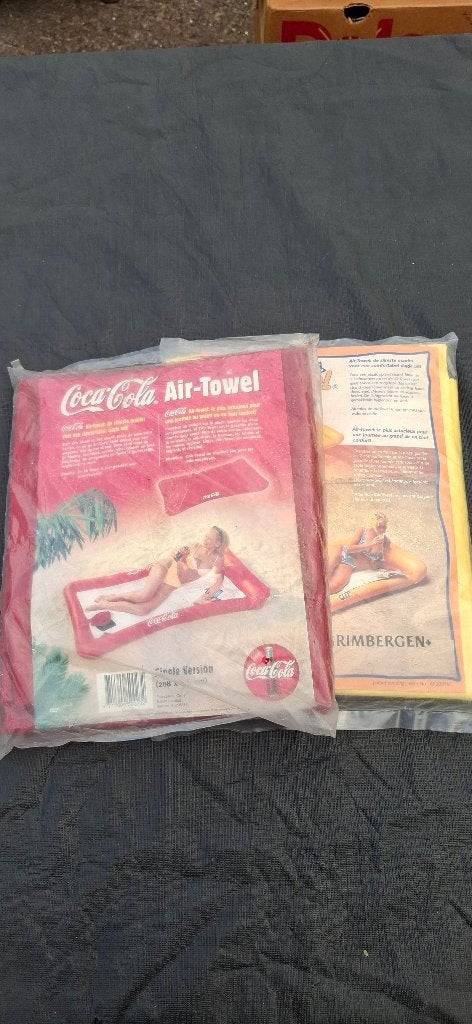 Vintage Coca-Cola & Grimbergen Air-Towel nieuw in plastic, Cola, Onbekend, Nieuw, Ophalen of Verzenden