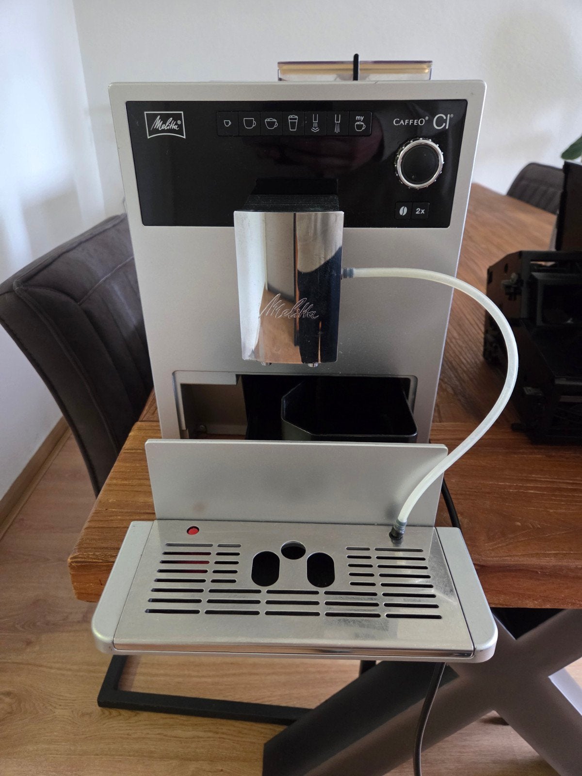 Melitta Caffeo CI volautomatische koffiemachine, Ophalen, Afneembaar waterreservoir, Gebruikt, Koffiemachine