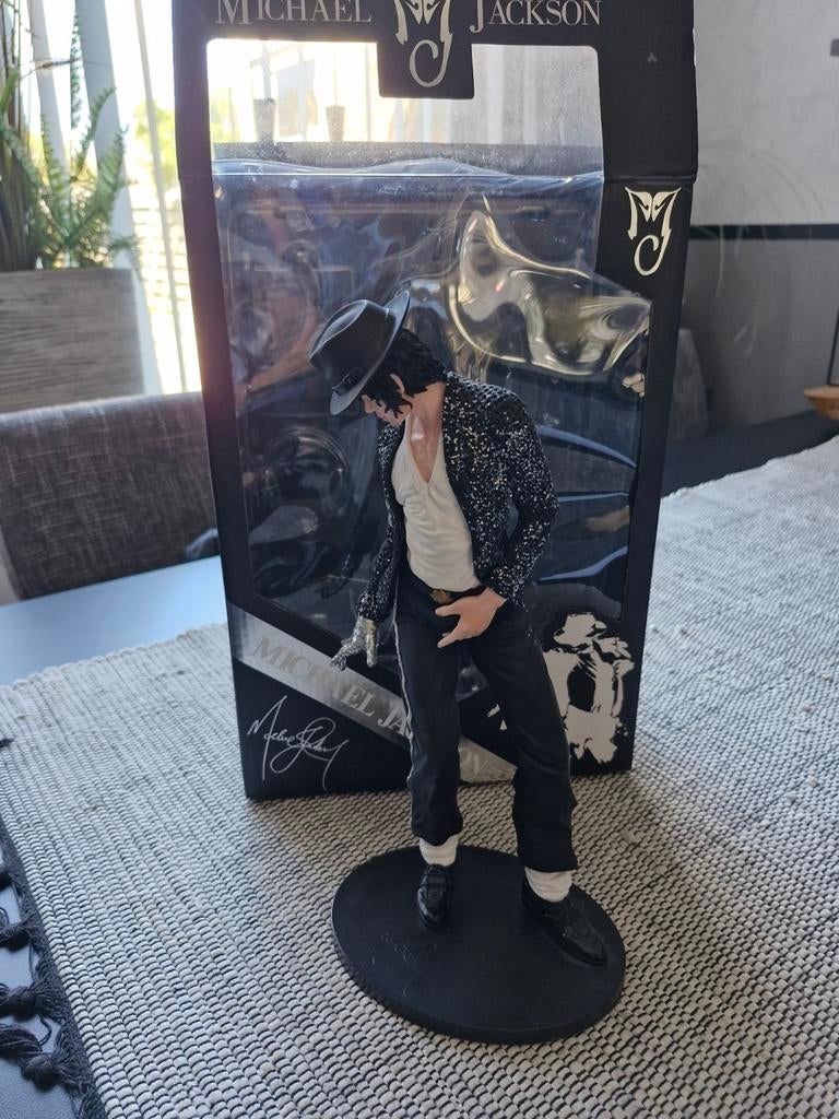 Michael Jackson beeld, Ophalen of Verzenden, Zo goed als nieuw, Pop, Beeldje of Miniatuur