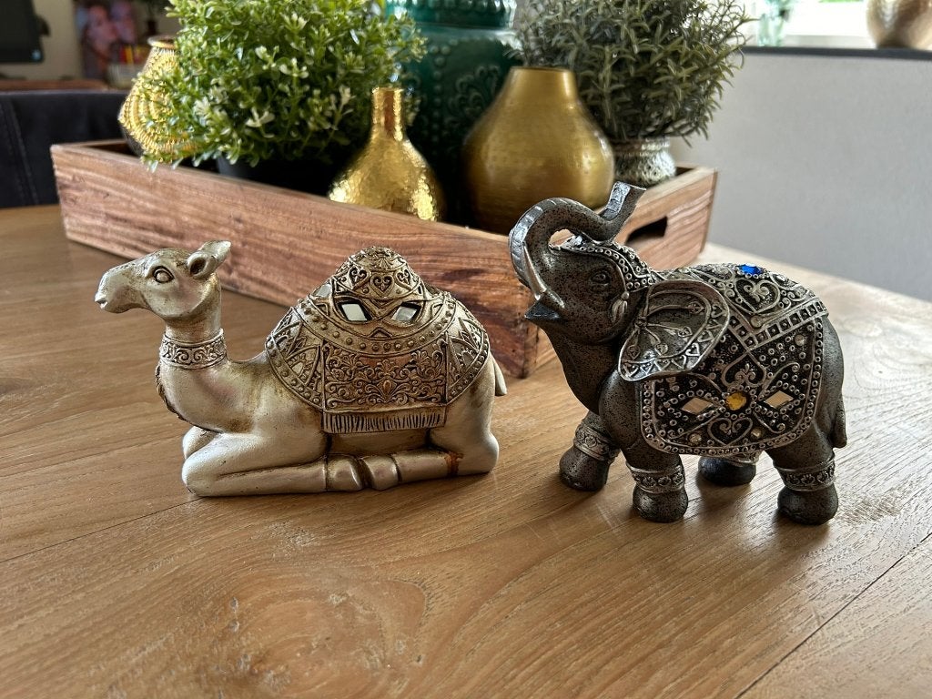 Dromedaris en olifant versiert met spiegeltjes, Ophalen of Verzenden