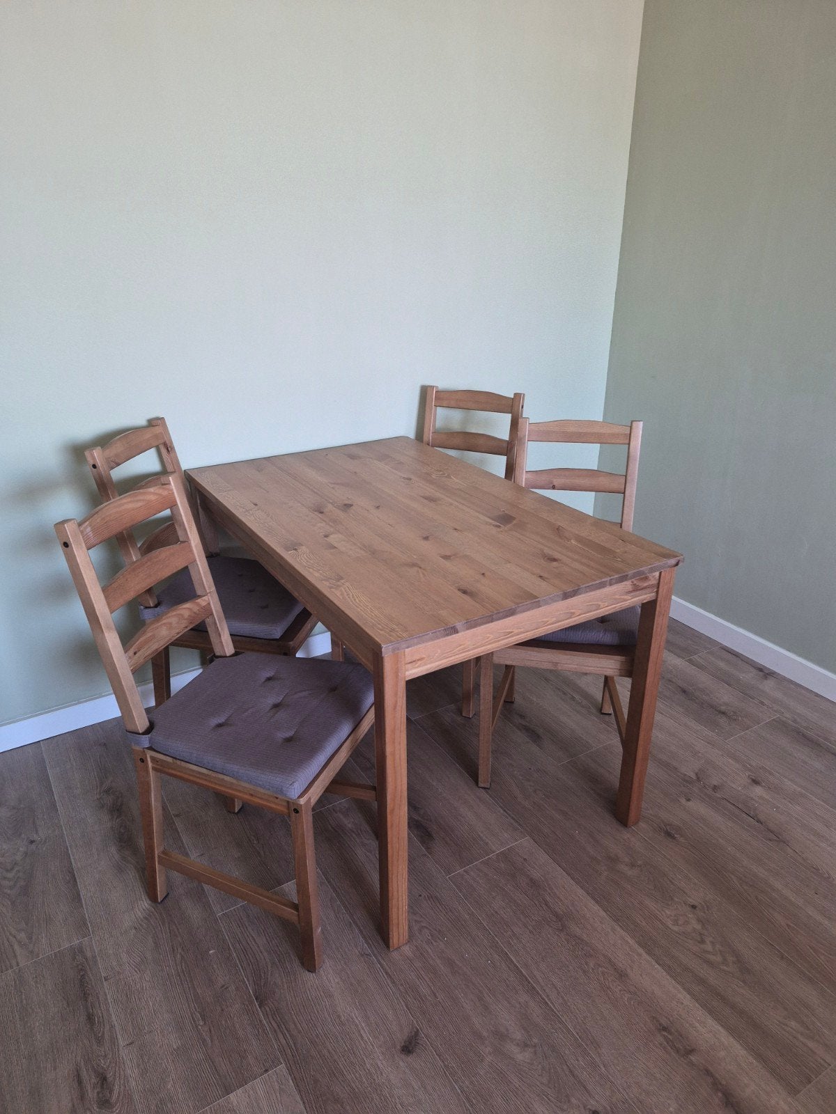 Houten eettafel met 4 stoelen, Huis en Inrichting, Tafels | Eettafels, Ophalen