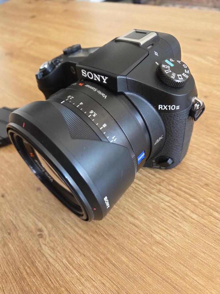 Sony Cyber-shot DSC-RX10 II. Sony RX10 II, Audio, Tv en Foto, Fotocamera's Digitaal, Ophalen of Verzenden, Zo goed als nieuw, Sony