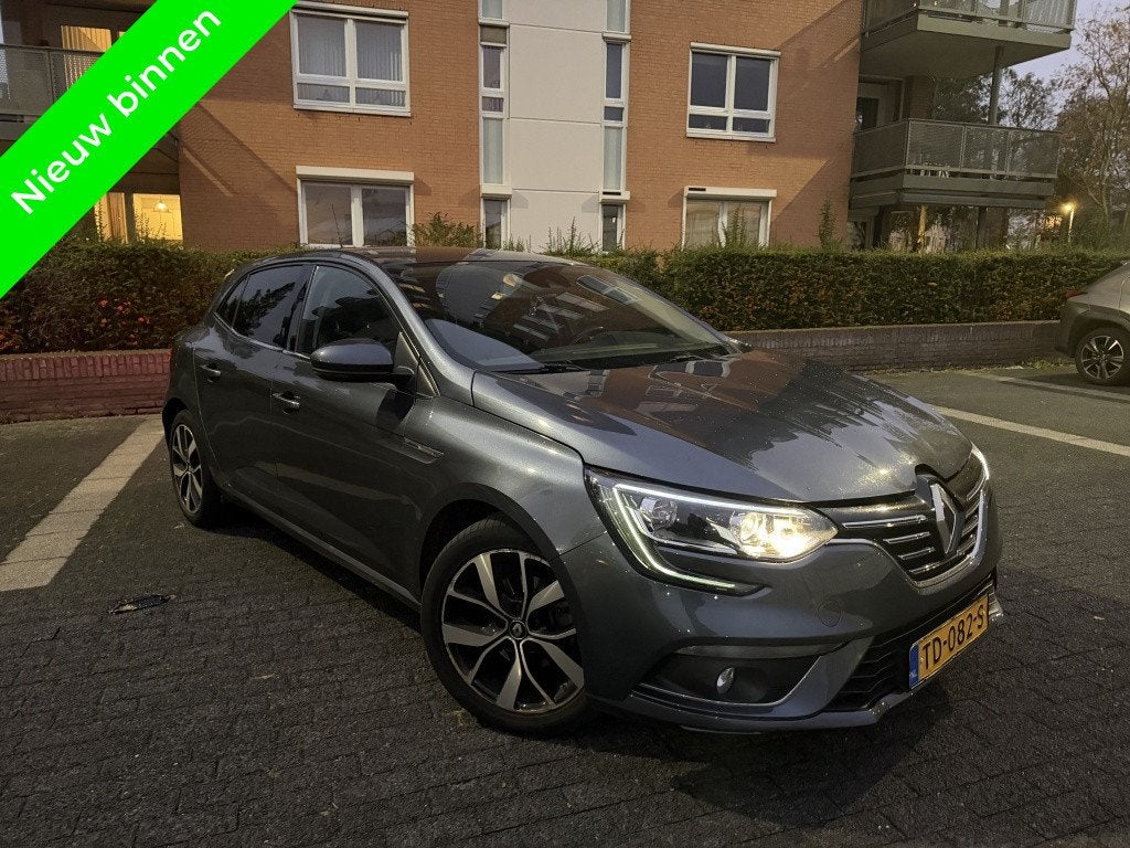 Renault Mégane 1.5 dCi Bose Automaat|Leer|Navi|Sensor|Sfeer, Auto's, Gebruikt, Euro 6, 4 cilinders, 1650 kg