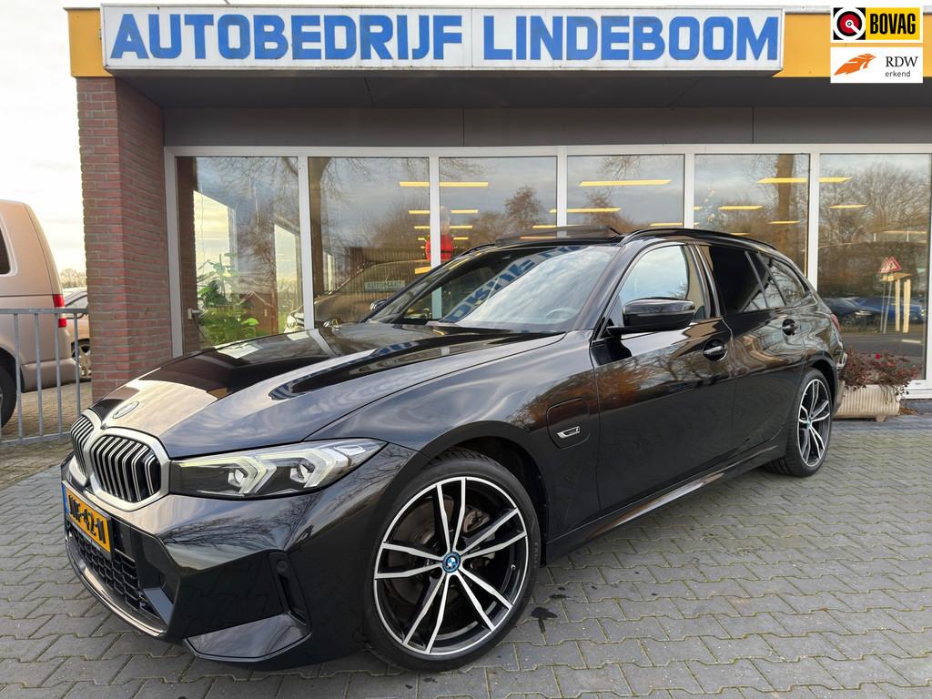 BMW 3-serie Touring LCI Panoramadak M-Sport Widescreen HUD M, 1998 cc, Gebruikt, 4 cilinders, Plug-in hybride