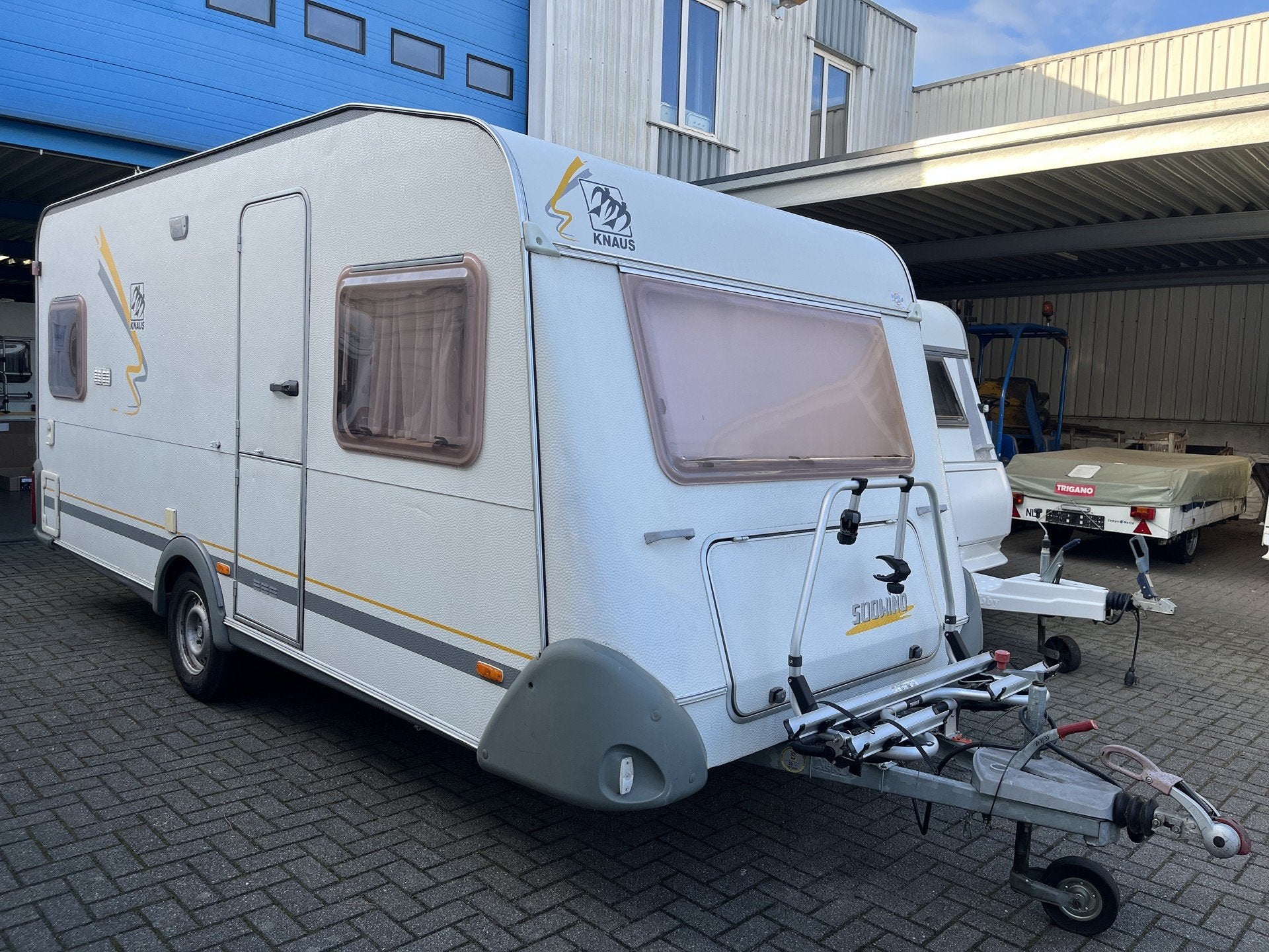Knaus 450 Sudwind (bj 2001), Caravans en Kamperen, Caravans, Schokbreker, Bedrijf, 4 tot 5 meter, Knaus