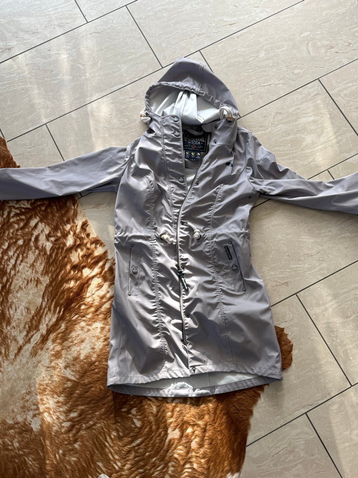 Schmuddelwedda regenjas maat M, Kleding | Dames, Ophalen of Verzenden, Zo goed als nieuw, Maat 38/40 (M), Grijs