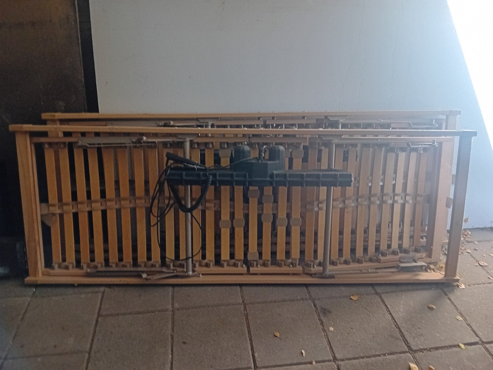 Te koop elektrische bedbodems en bed, Huis en Inrichting, Ophalen, Bruin, Tweepersoons, 140 cm