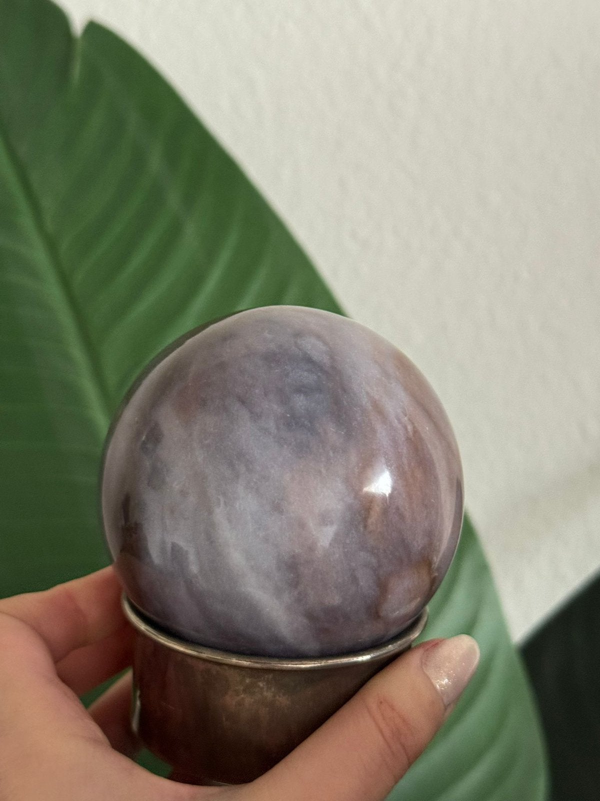 Prachtige lila Agaat Bol 655 gram, Verzamelen, Ophalen of Verzenden, Mineraal