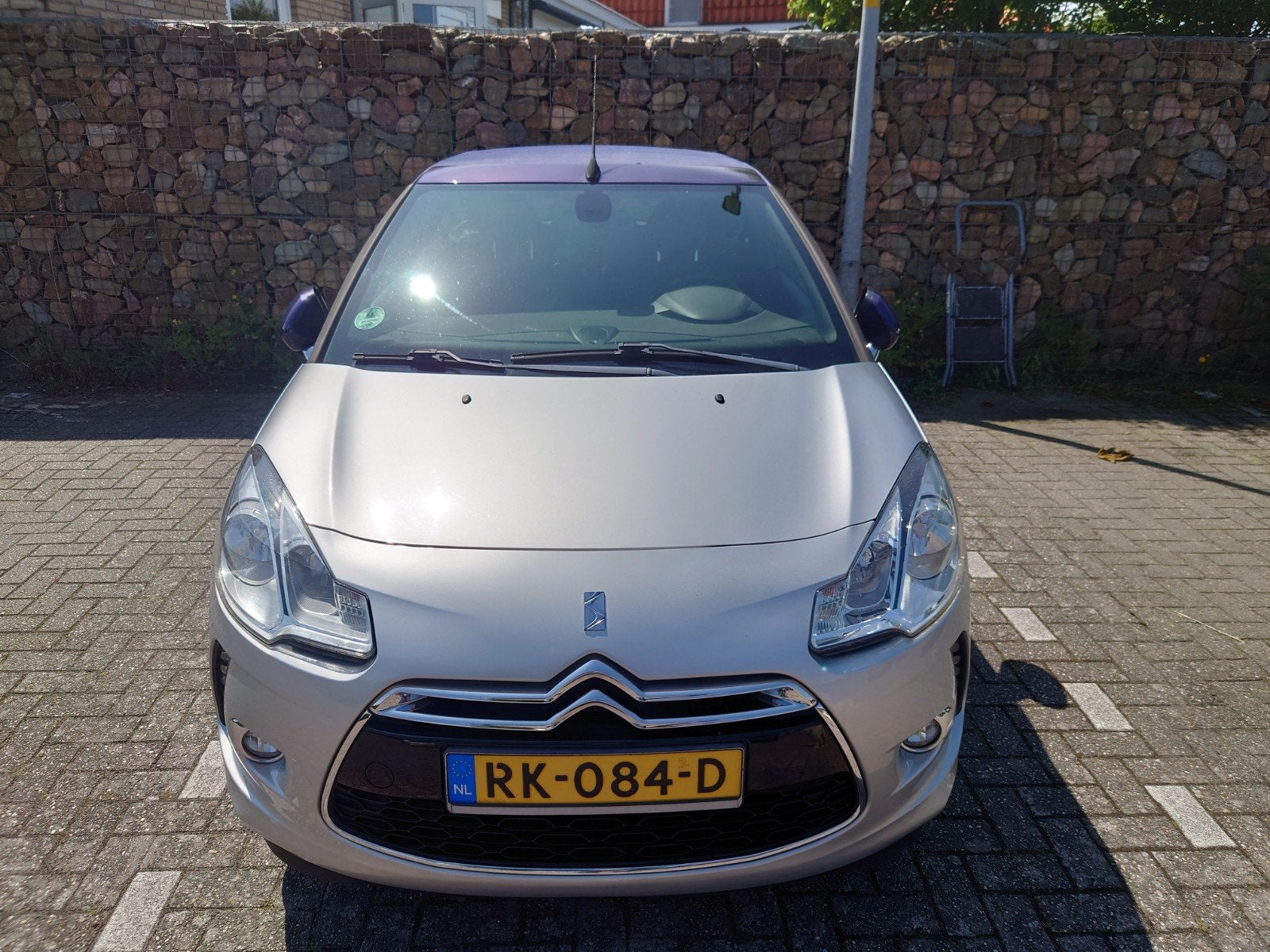 Citroën DS3 1.6 THP Cabrio 2013 Grijs, Voorwielaandrijving, 1131 kg, 49 €/maand, Leder