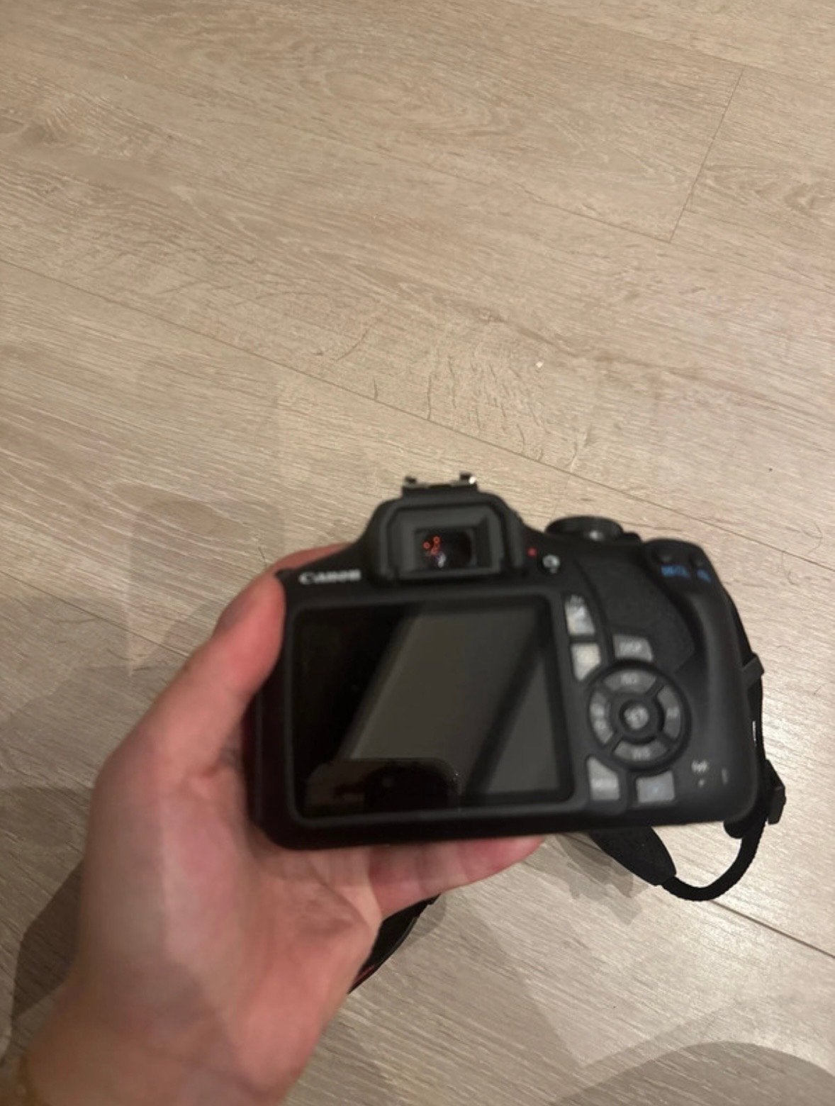 Canon EOS 2000D met 3 lenzen en accessoires - Z.g.a.n., Lensdop, Spiegelreflex, Canon, Ophalen of Verzenden