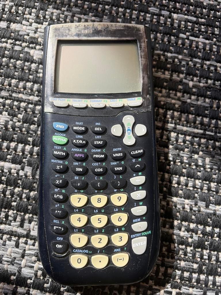 TI 84 plus | oud maar werkend, Diversen, Rekenmachines, Ophalen of Verzenden, Zo goed als nieuw