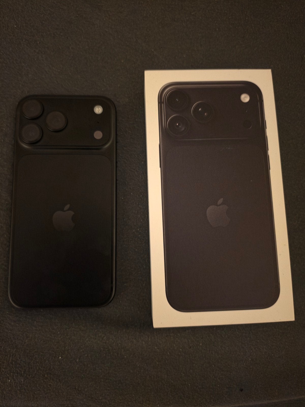 Foto 2 van Apple iPhone 18 Pro Max 256GB Zwart - nieuw