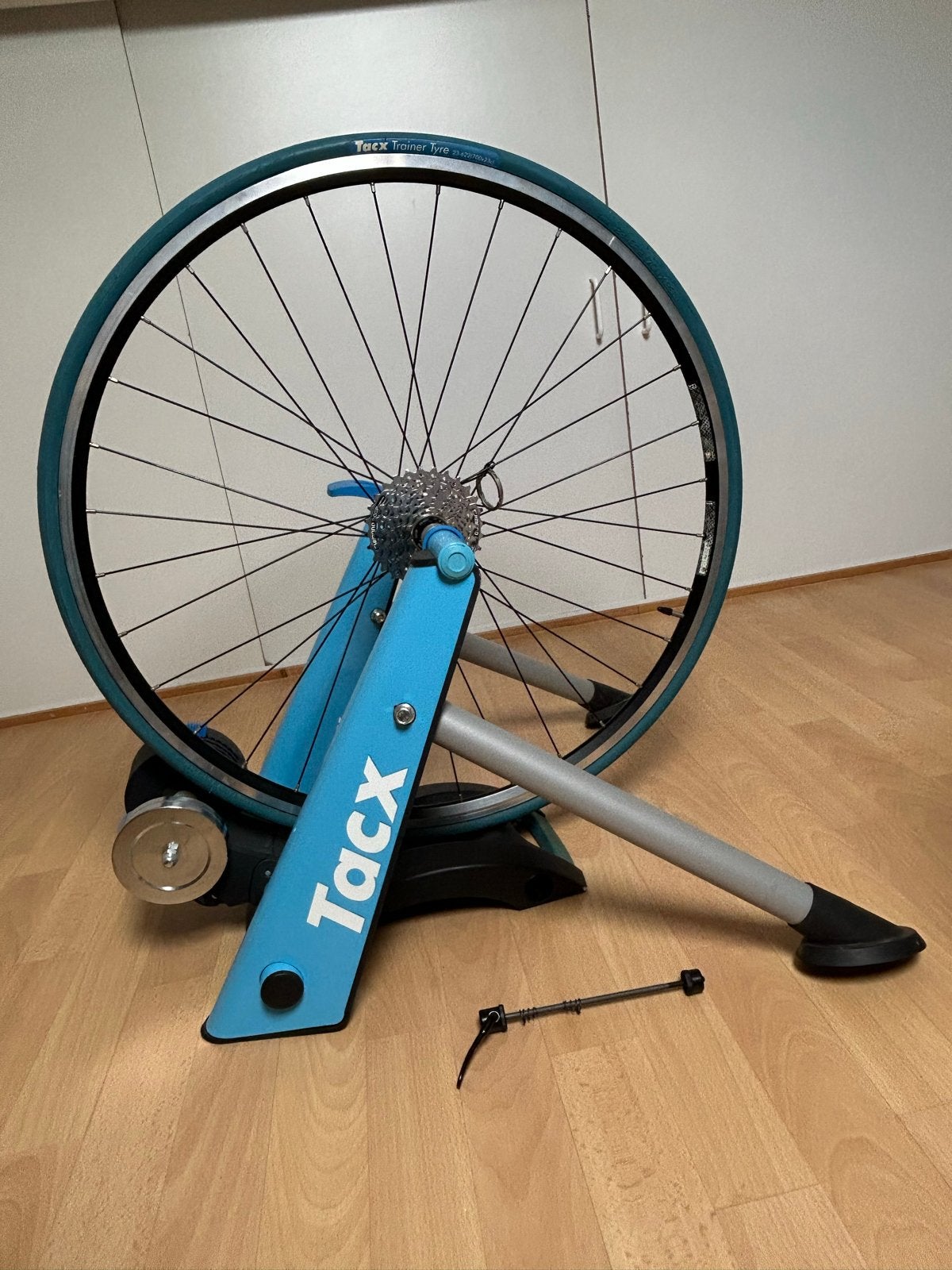 Tacx fietstrainer compleet met trainerband en voorwielsteun, Ophalen of Verzenden, Gebruikt, Overige merken
