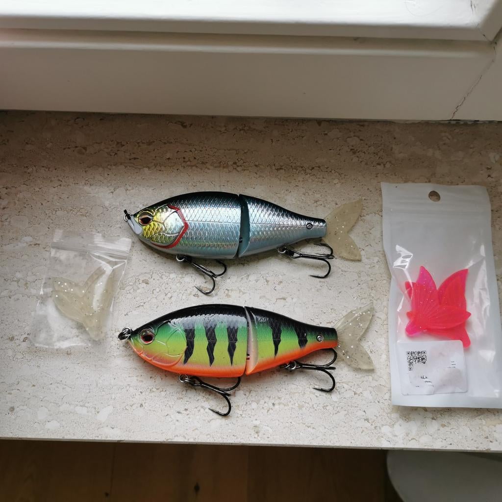 2x Jerkbait / swimbait, Watersport en Boten, Hengelsport | Roofvissen, Ophalen of Verzenden, Zo goed als nieuw, Overige typen