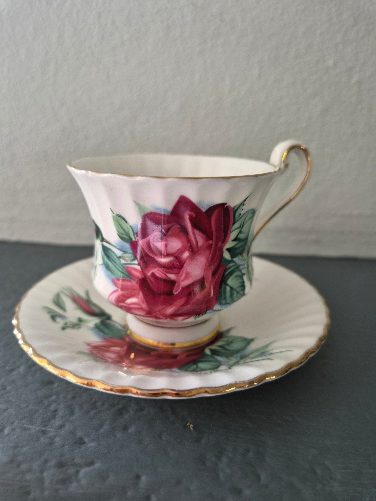 Christian Dior Paragon Rozen Theekopje en Schotel, Ophalen of Verzenden