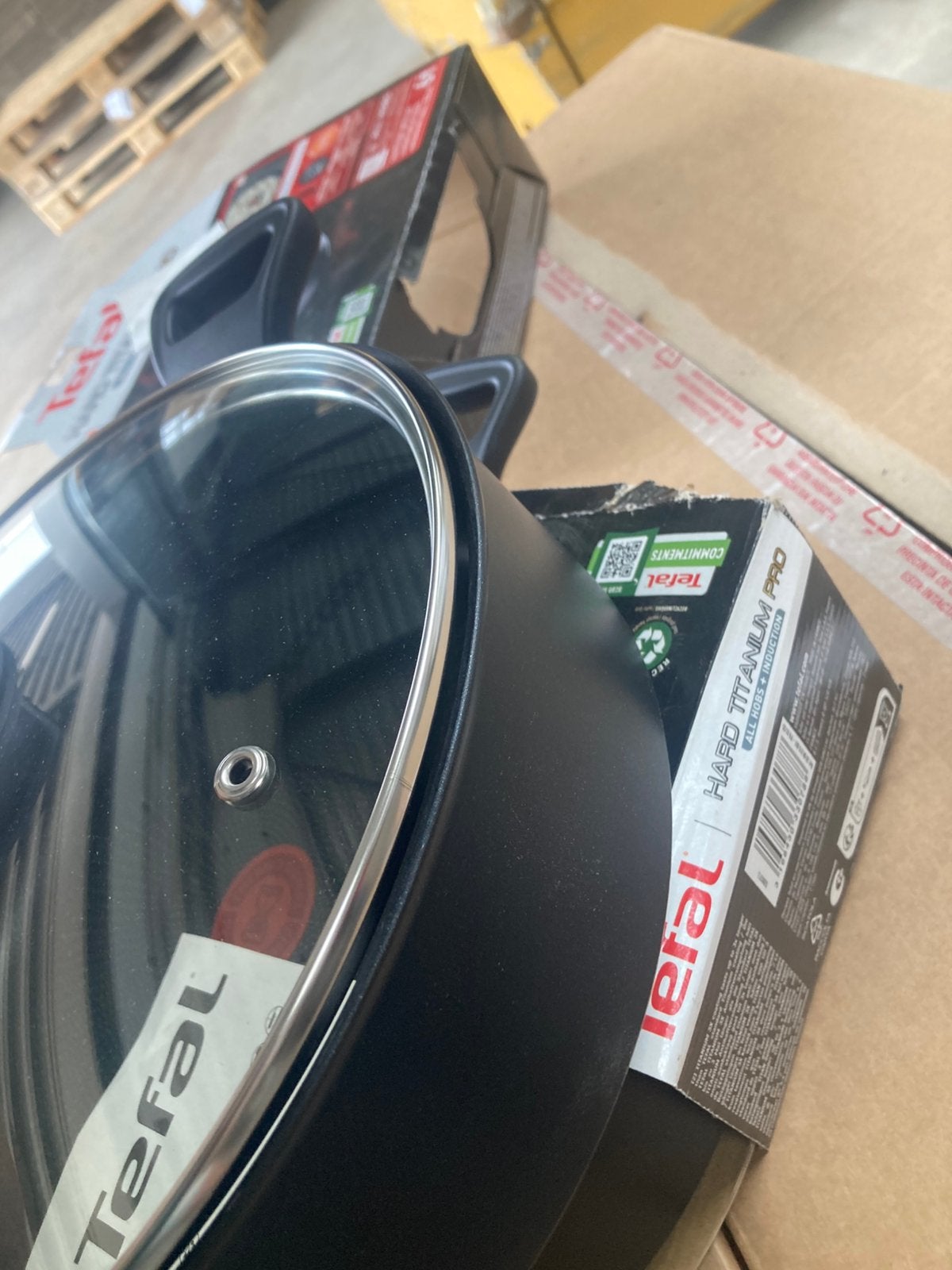 Tefal hard  titanium pro hapjespan 28 cm, Ophalen of Verzenden