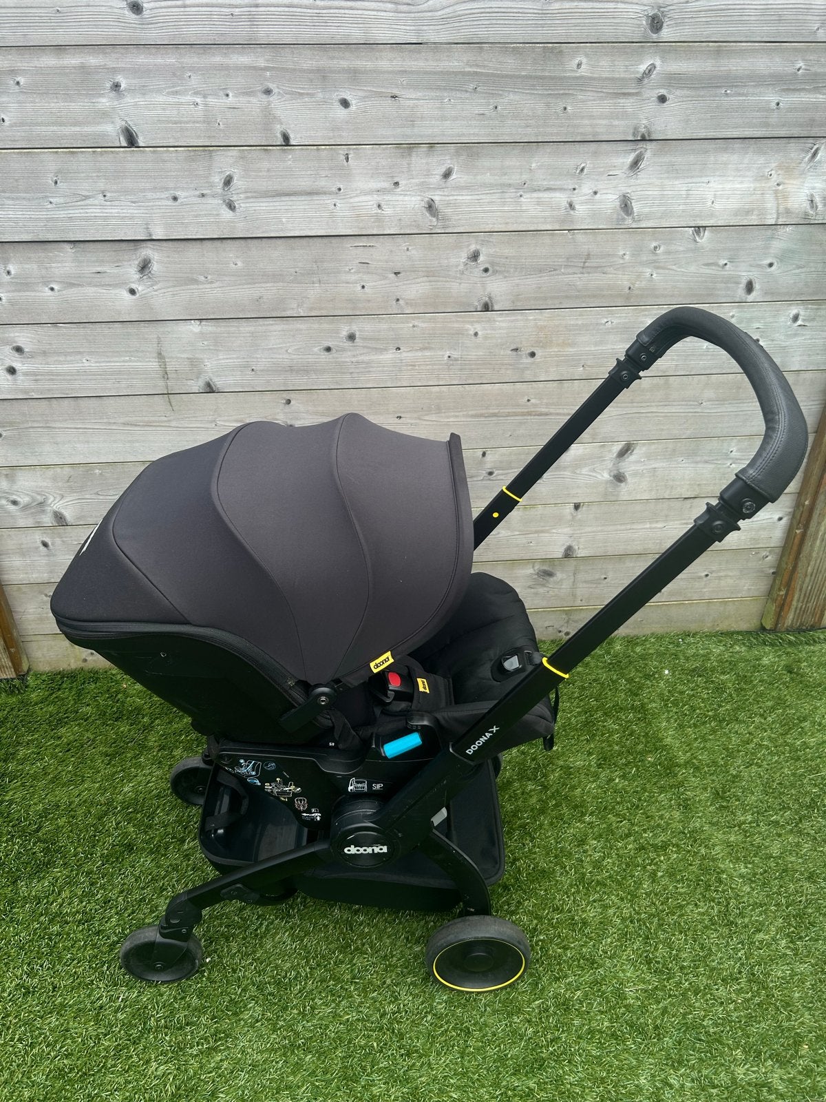 Doona X combiwagen/ autostoel met storage basket, Overige merken, Ophalen of Verzenden, Zo goed als nieuw, Combiwagen