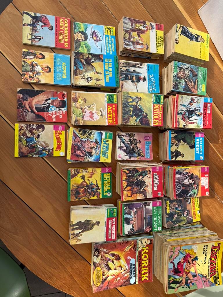 Grote verzameling strips, Boeken, Europa, Meerdere comics, Ophalen, Gelezen