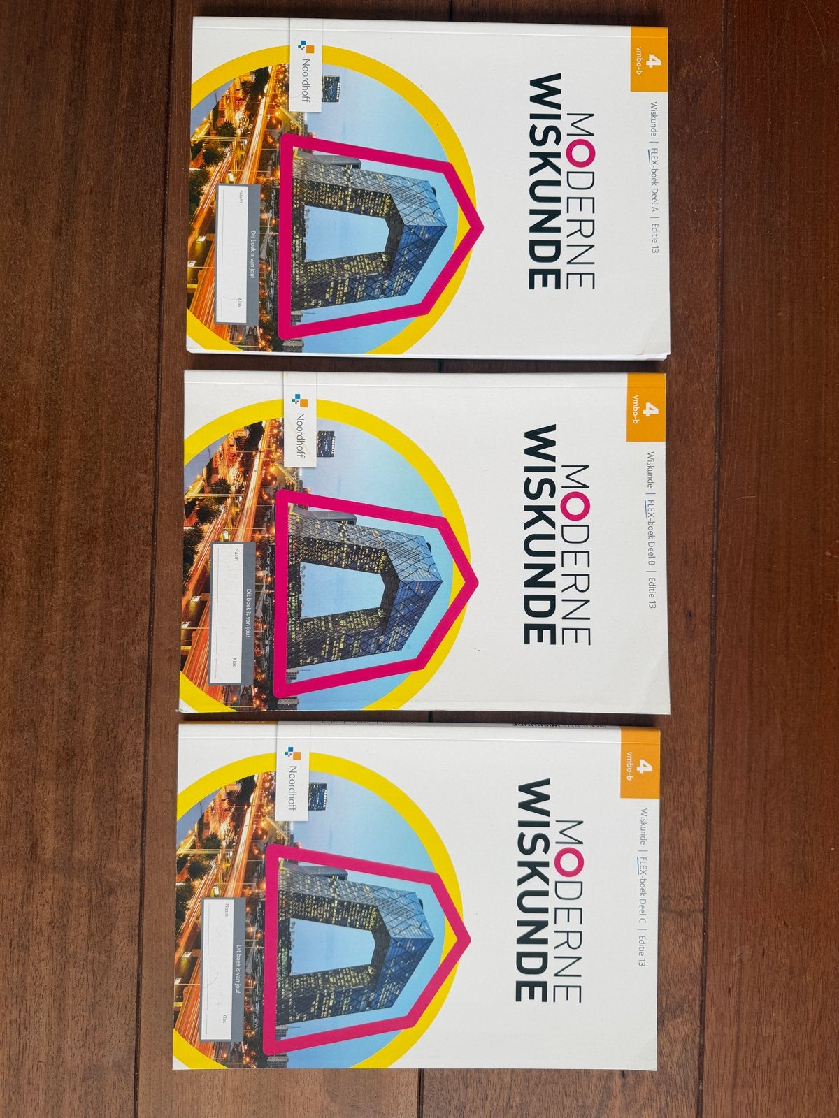 Moderne Wiskunde 4 vmbo boeken deel A, B en C, Ophalen, Beta, Nieuw, Overige niveaus