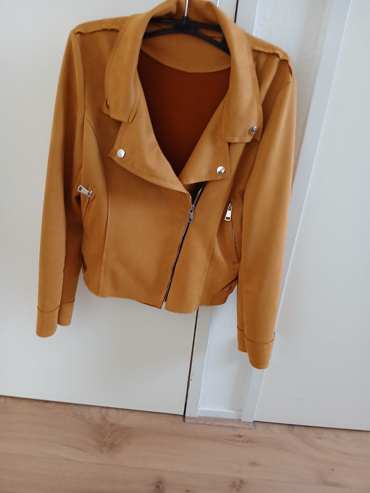 Trendy okergele bikerjack - Zo goed als nieuw, Maat 38/40 (M), Geel, Ophalen of Verzenden, Onbekend