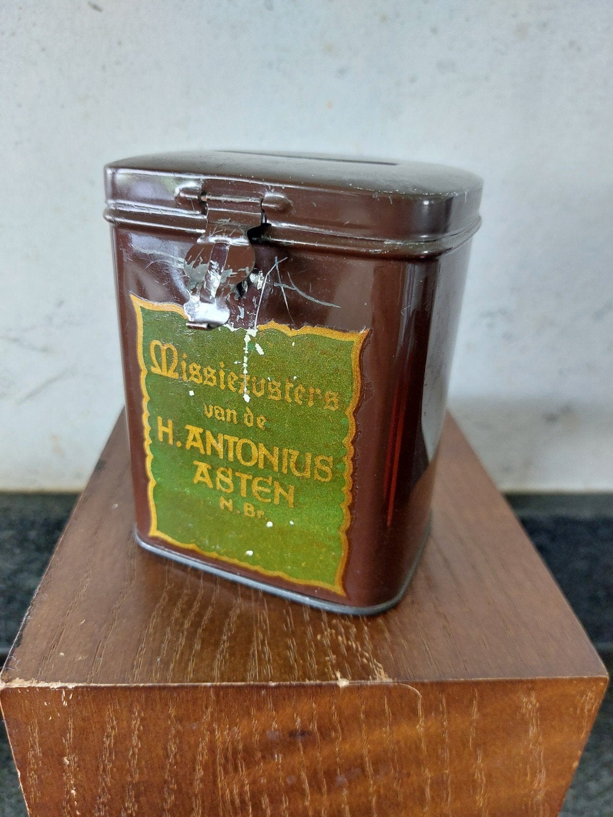 Oud missie busje spaarbusje, Ophalen of Verzenden