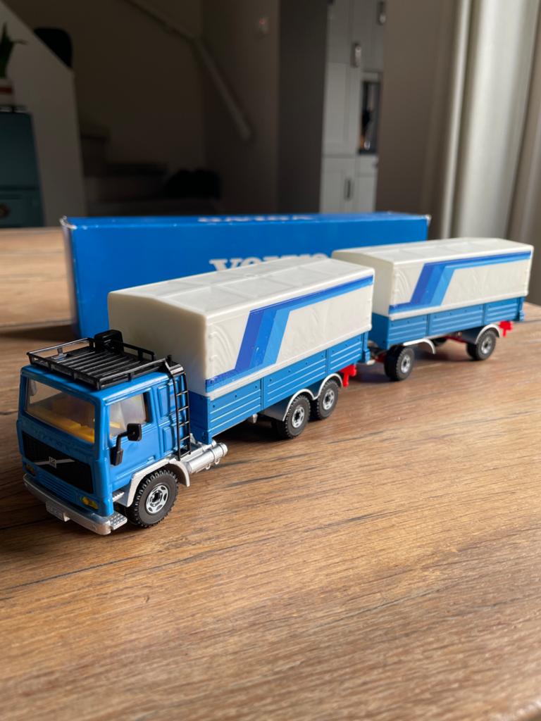 Siku Volvo F12 Turbo 6, Ophalen of Verzenden, Nieuw