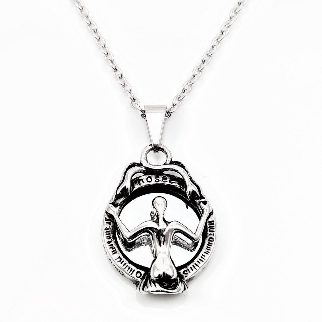Stalen Gotische Ketting + Skeletvrouw Spiegel Hanger - Dames, Overige materialen, Birgitta-Gracht 33, 6465 EL Kerkrade, Nederland