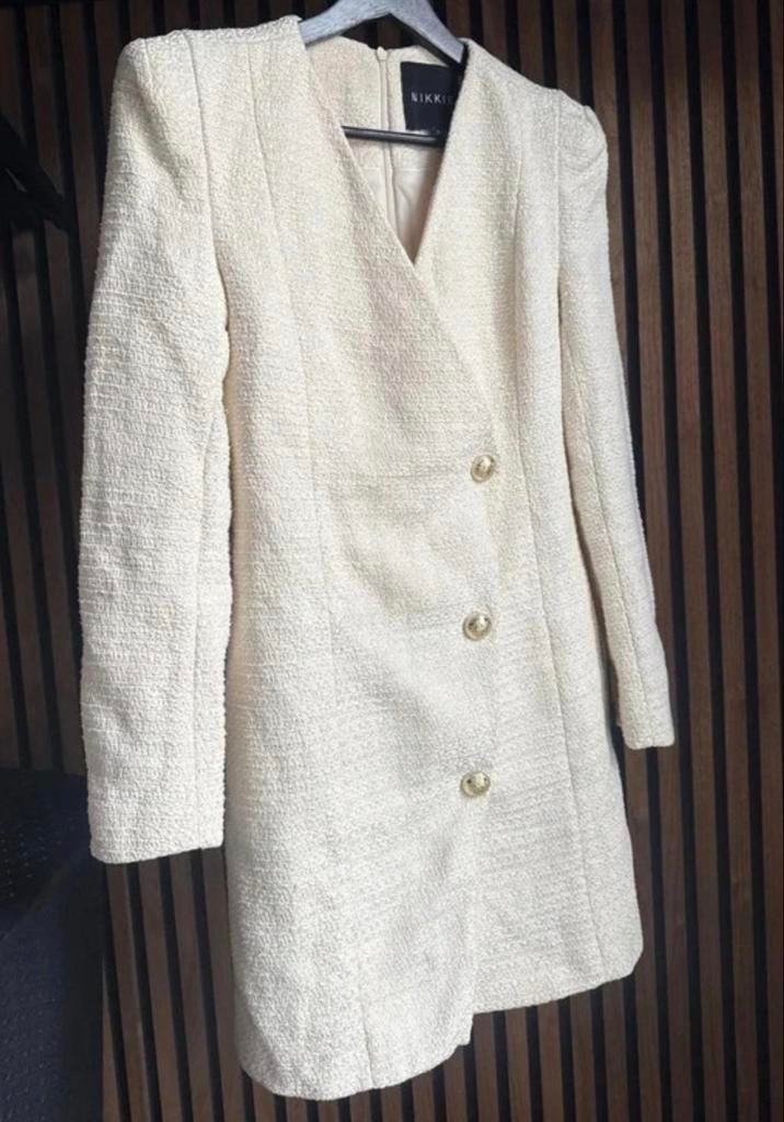 Nikkie elegante blazer jurk - perfect voor bruiloften (XS), Kleding | Dames, Ophalen, Zo goed als nieuw, Maat 34 (XS) of kleiner