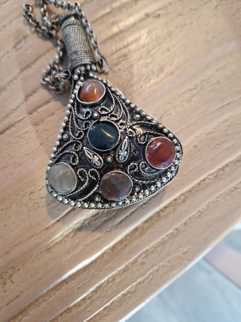 Parfumflesje met edelstenen., Ophalen of Verzenden