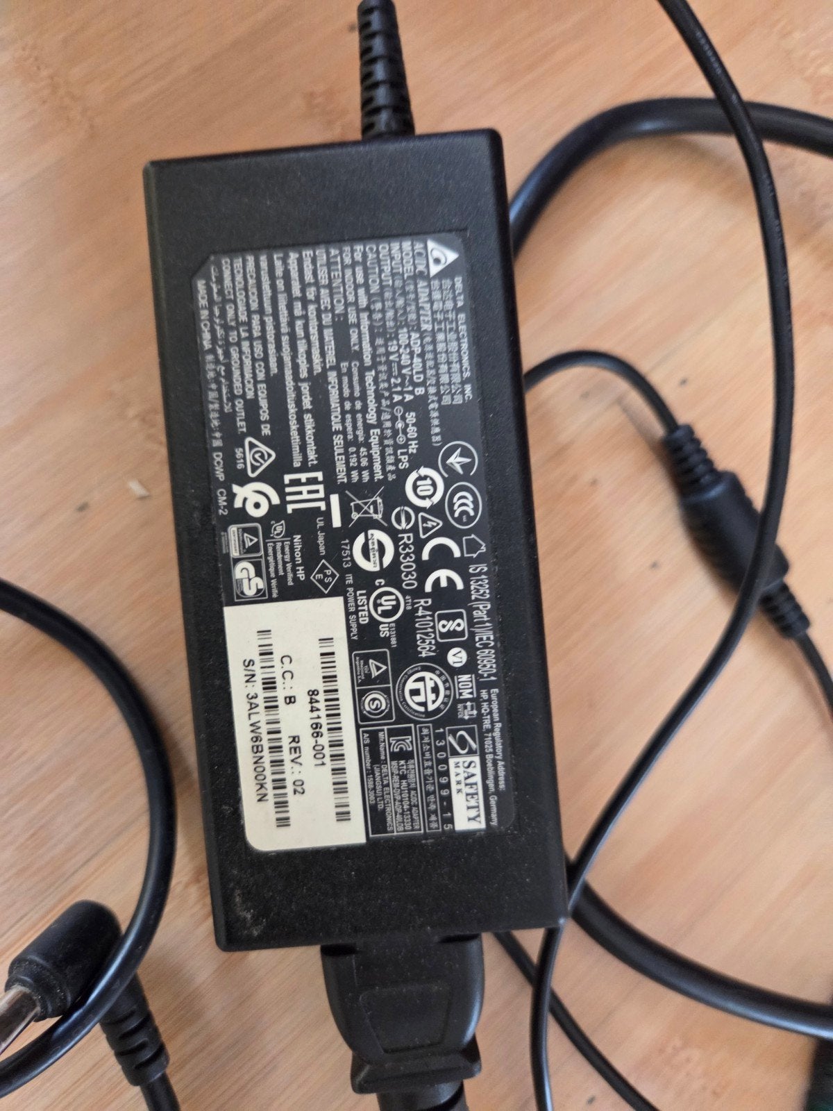 HP Oplader 19V 2.1A - Origineel Delta Electronics, Ophalen of Verzenden, Gebruikt, HP