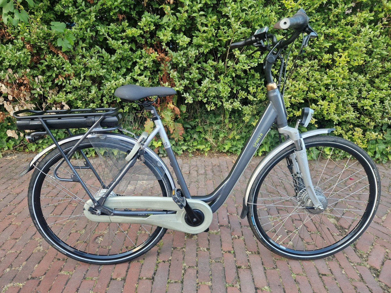 ELEKTRISCHE FIETS SPARTA (GOEDE ACCU 417WH)ZO GOED ALS NIEUW, 53 tot 56 cm, Ophalen, Zo goed als nieuw, Sparta