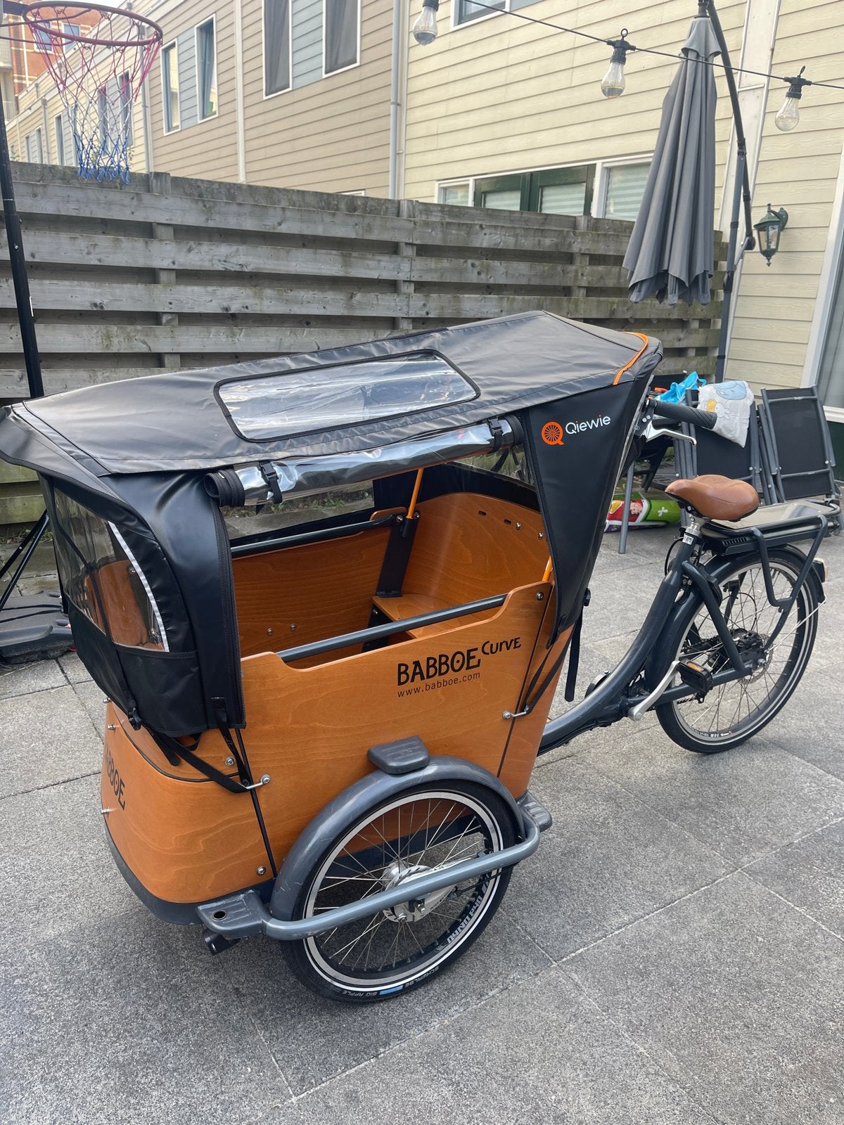Babboe Curve Bakfiets - Zo goed als nieuw, Fietsen en Brommers, Fietsen | Bakfietsen, Huif, Zo goed als nieuw, 2 kinderen, Schijfrem
