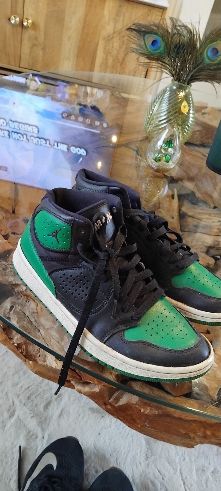 Nike Air Jordan 1 Mid SE GS 'Pine Green' Sneakers, Kleding | Heren, Schoenen, Ophalen of Verzenden, Zo goed als nieuw, Overige kleuren
