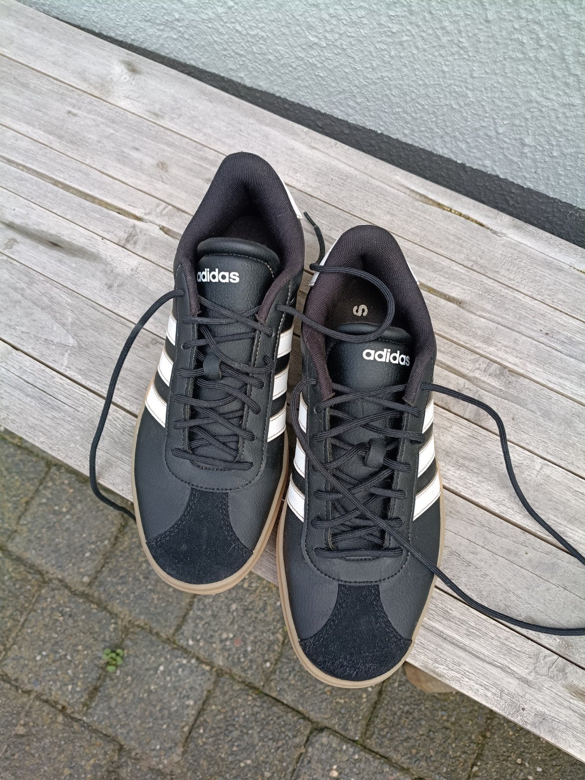 Adidas VL court bold. UK maat 7 is maat 41., Adidas, Zwart, Ophalen of Verzenden, Sneakers of Gympen