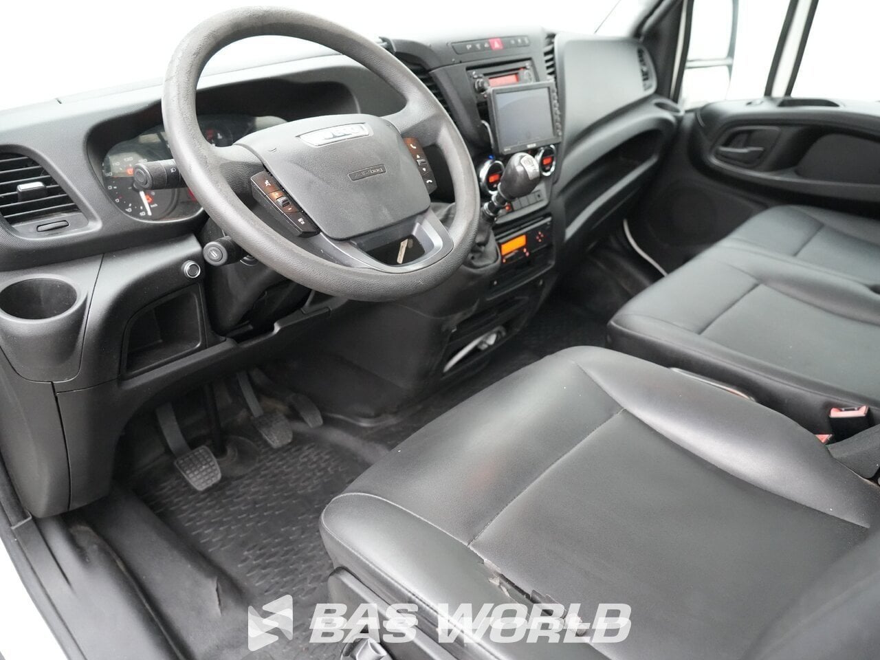Iveco Daily 35C17 Cruise Control 3.0L Twin-wiel Open Laadbak, Auto's, Euro 5, Gebruikt, 3163 kg, 4 cilinders
