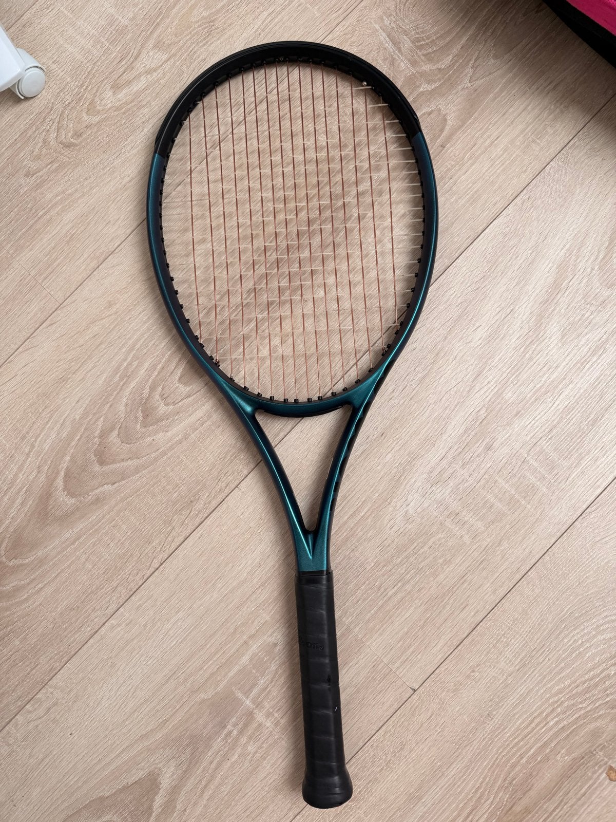 Wilson Ultra 100 V4 100 L Tennisracket - Zo goed als nieuw, Sport en Fitness, Ophalen, Zo goed als nieuw, Racket, Wilson