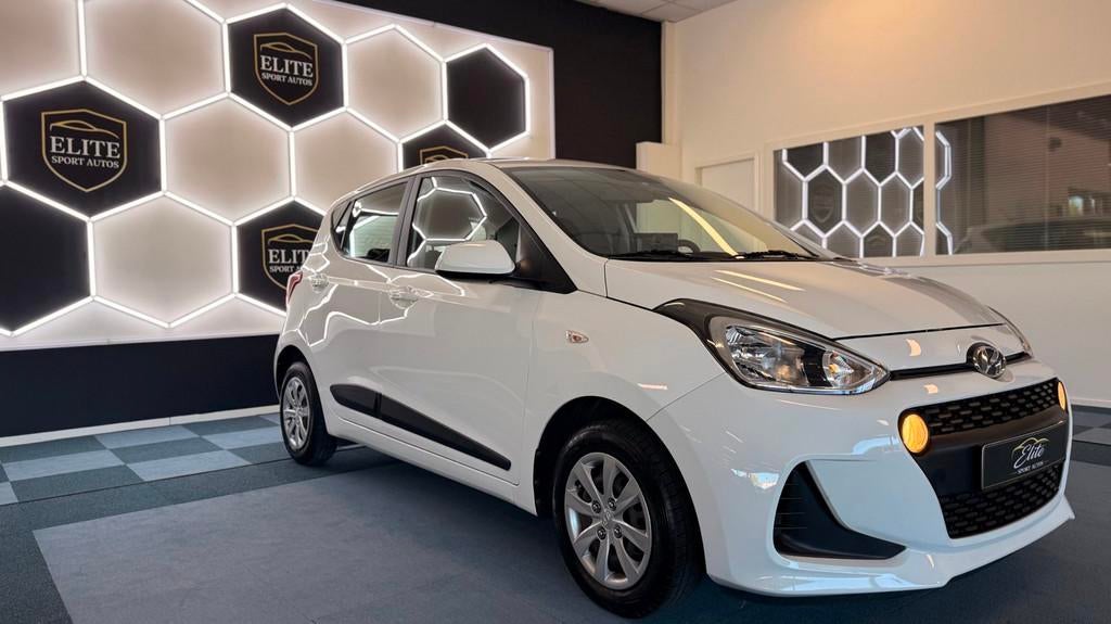 Hyundai I10 1.0i Comfort, Auto's, Hyundai, Voorwielaandrijving, Gebruikt, 4 stoelen, Wit
