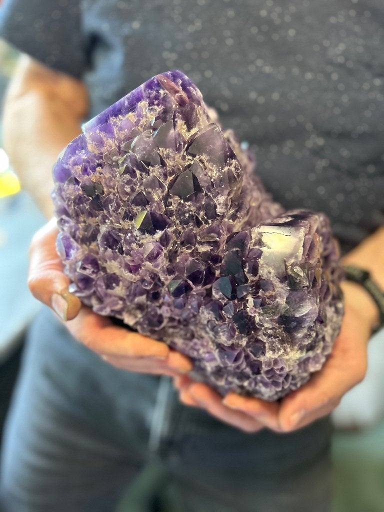 Ruim 8 kilo prachtige Amethist cluster, Ophalen of Verzenden, Mineraal