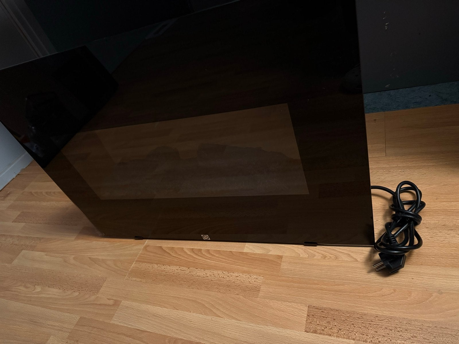 Moderne elektrische openhaard - Zwart glas, Huis en Inrichting, Haarden, Ophalen of Verzenden, Gebruikt, Vrijstaande haard, Elektrische haard
