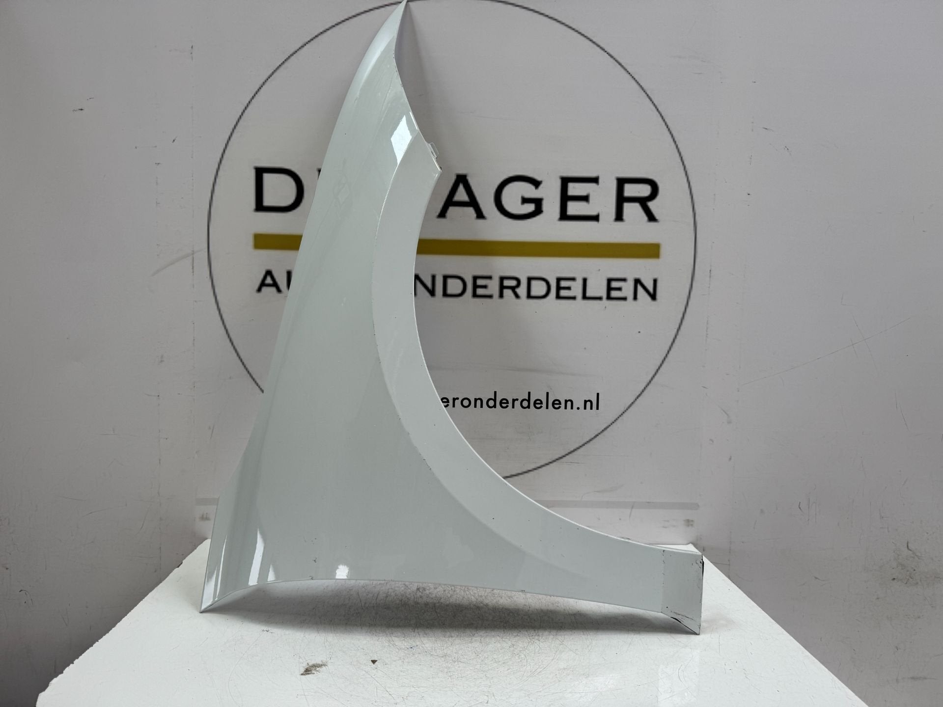 PASSAT 3J B9 VOORSCHERM SPATBORD RECHTS 3J0821116 24-, Gebruikt, Volkswagen, Volkswagen AG, Vw@volkswagen.de
