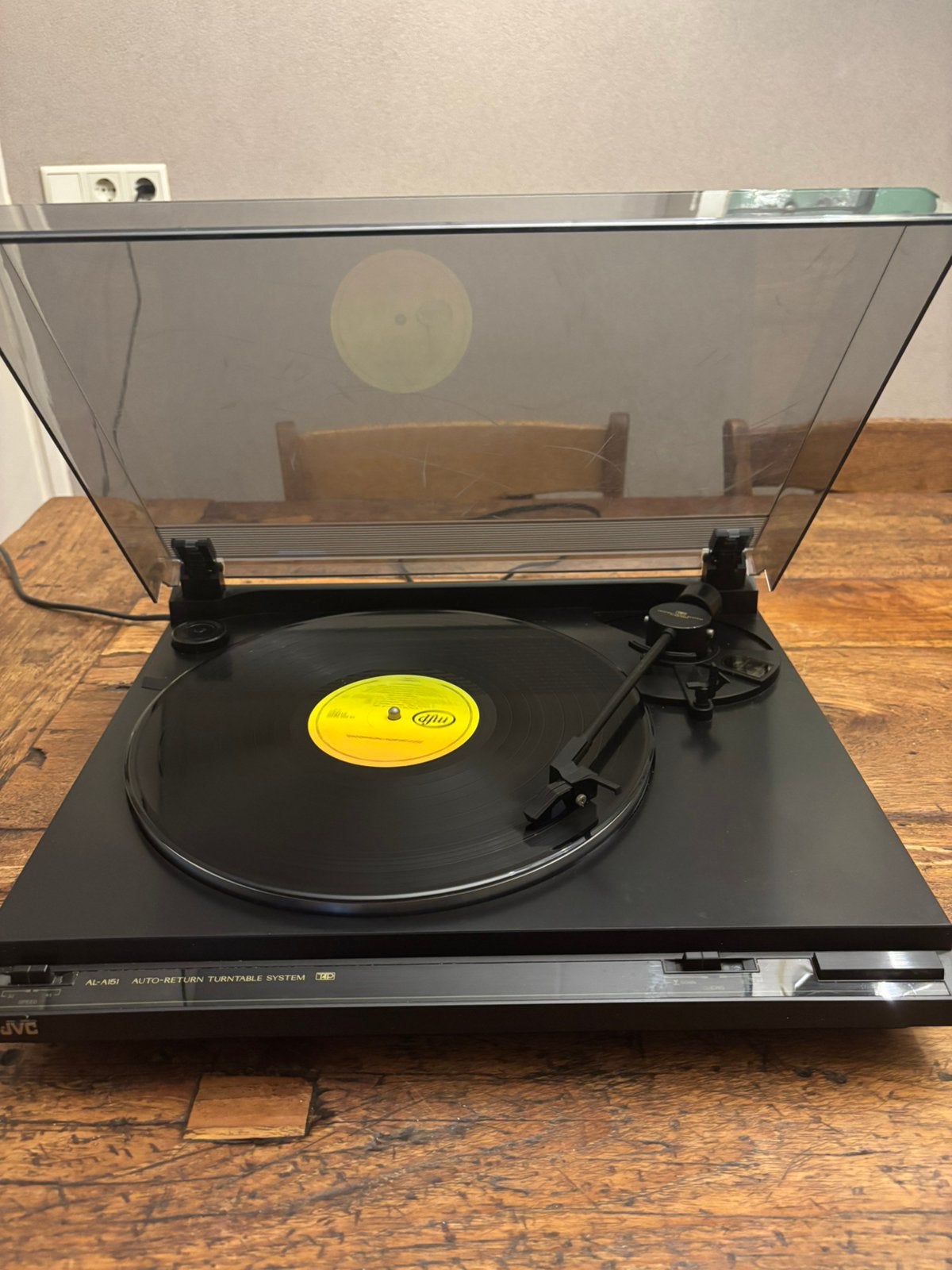 JVC AL-A151 Auto-return turntable system platenspeler