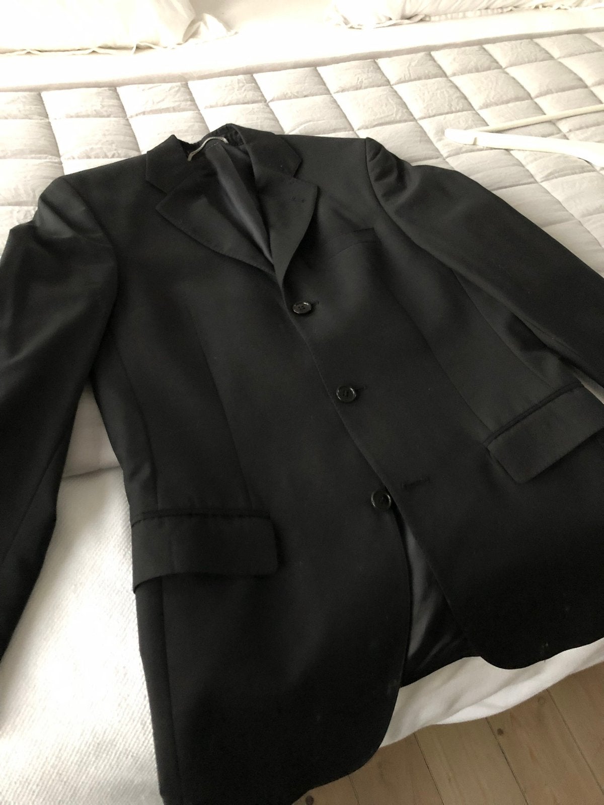 KOSTUUM VEST BLAZER KLASSIEK ZWART 44, Ophalen of Verzenden, Zo goed als nieuw, Maat 48/50 (M), Zwart