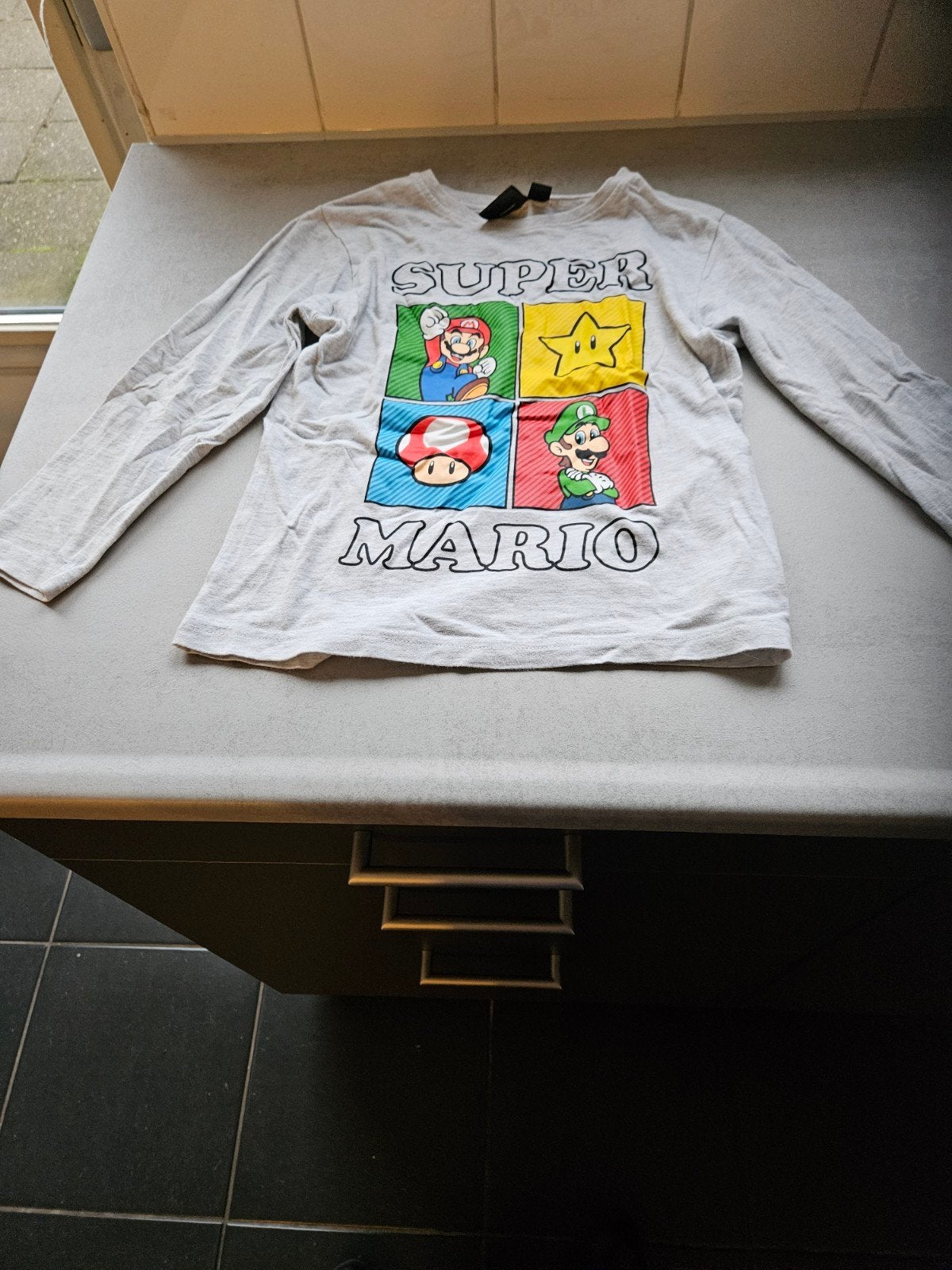 jongens shirt super mario lange mouw maat 116, Ophalen of Verzenden, Gebruikt, Jongen, Shirt of Longsleeve