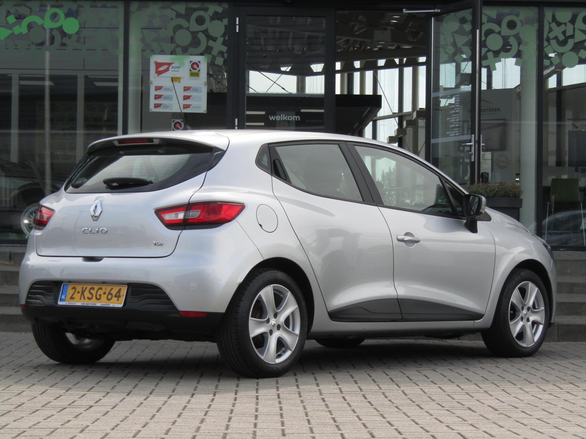 RENAULT Clio TCe 90pk Expression / Airco / Navigatie / Cruis, Auto's, Keurmerk '100% Onderhouden', Stof, Zwart, 540 kg