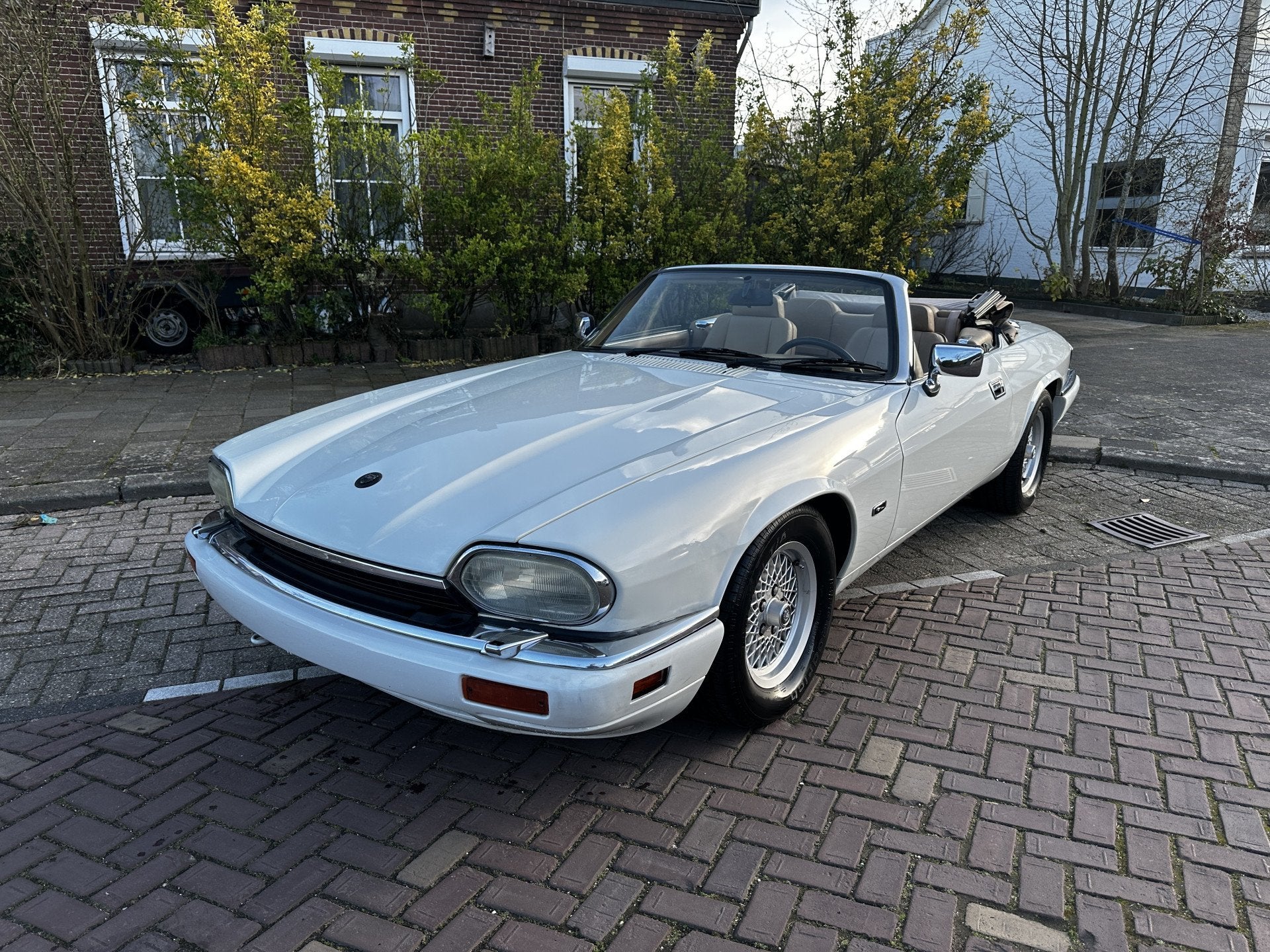 Jaguar XJ-S 4.0 XJS Convertible (bj 1994, automaat), Auto's, Automaat, Achterwielaandrijving, Beige, Cabriolet