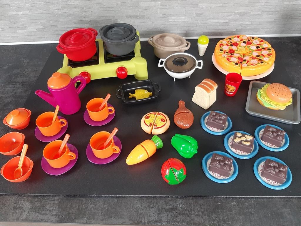 Kinderkeuken kookstel pannen servies snijfruit taart enz, Ophalen of Verzenden, Gebruikt, Speelkeuken-accessoire